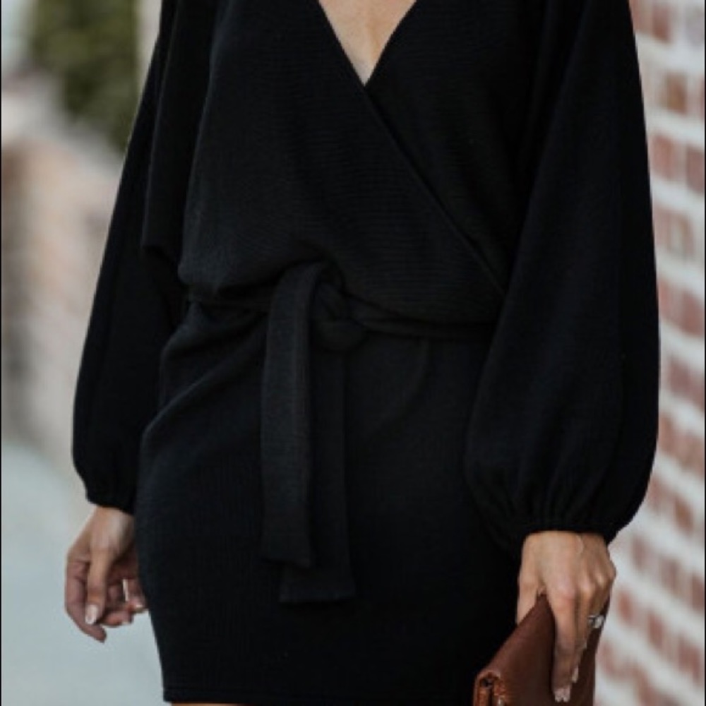 🇺🇸SALE🇺🇸 Black V Neck Ribbed Sweater Dress